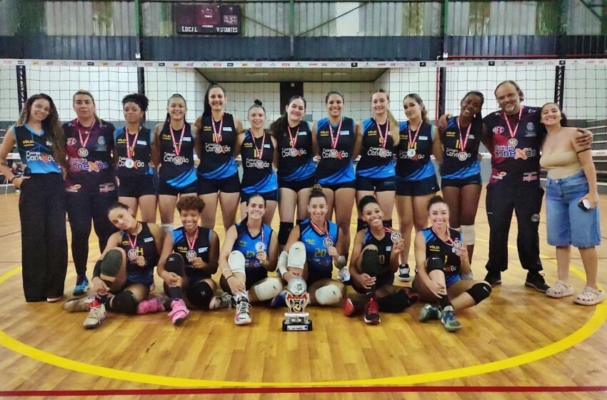  VÔLEI FEMININO SUB 21 DE ARARAQUARA É VICE DA APV