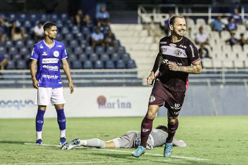  FERROVIÁRIA VENCE EM SOROCABA PELA A2 E VOLTA AO G-8