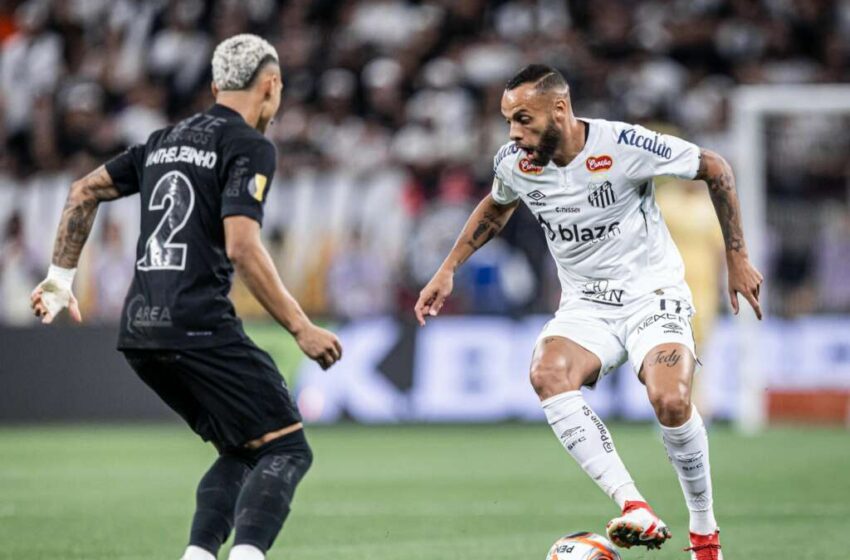  CORINTHIANS VENCE O SANTOS E É O PRIMEIRO FINALISTA DO PAULISTÃO 2025
