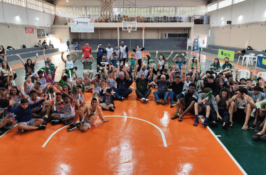  Quadra da APAE é reinaugurada e fortalece formação de jovens atletas do Basquete em Araraquara !