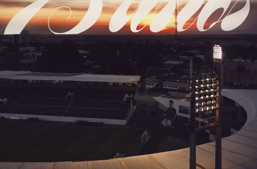  75 anos da casa do Coração Grená. Estádio Olivério Bazani Filho, a Fonte Luminosa! 